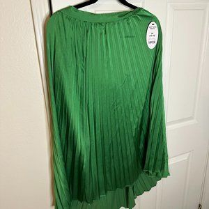 Green Scoop Pleated Skirt